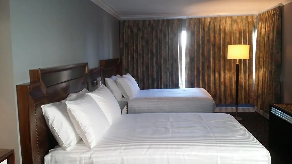The Deluxe Hotel Vancouver