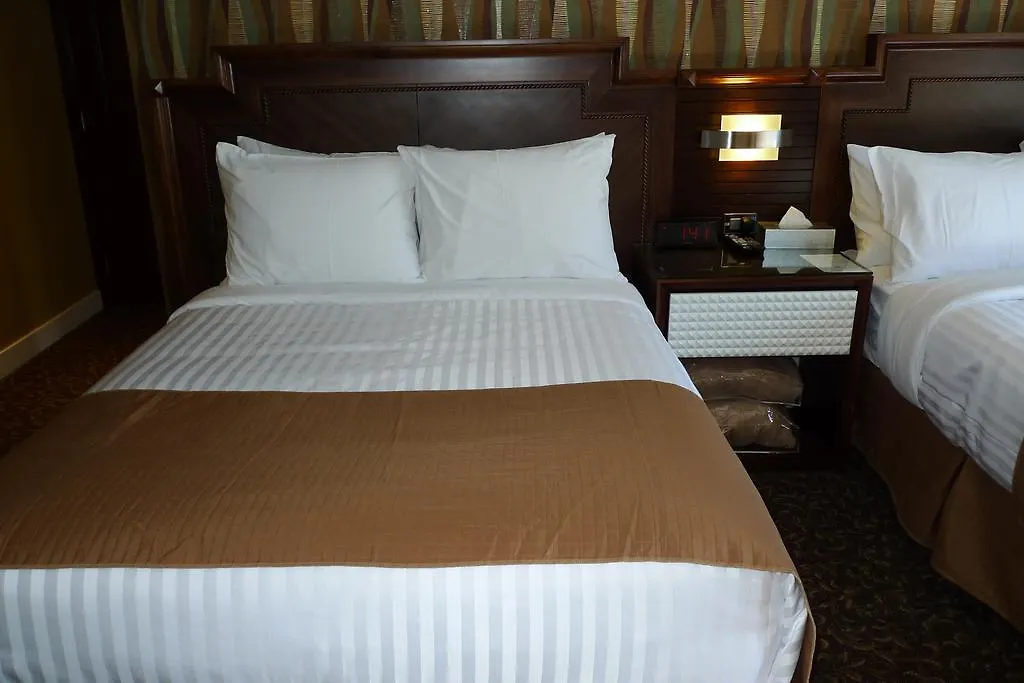 The Deluxe Hotel Vancouver